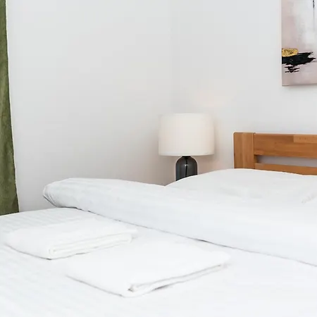 Mickiewiczova Free Parking By Veronika & Jano * Bratislava