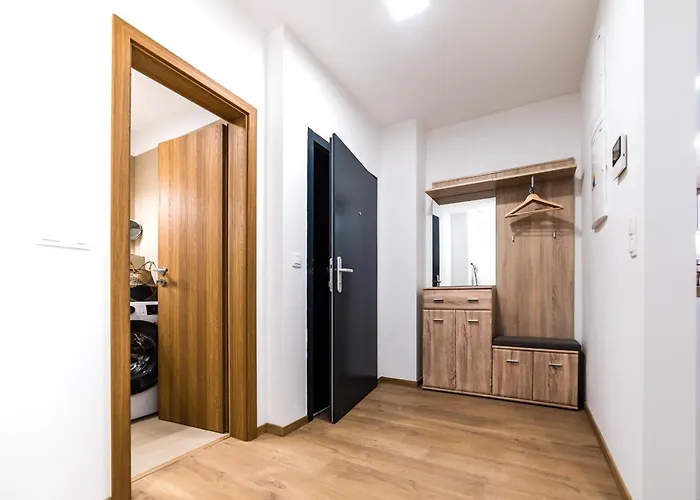 Mickiewiczova Free Parking By Veronika & Jano *