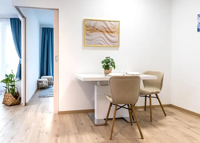 Mickiewiczova Free Parking By Veronika & Jano * ブラチスラヴァ