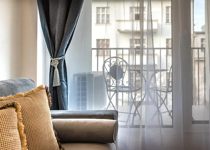 Mickiewiczova Free Parking By Veronika & Jano * ブラチスラヴァ