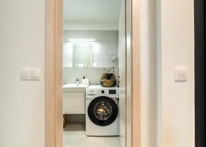 Mickiewiczova Free Parking By Veronika & Jano شقة *