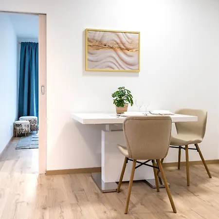 Mickiewiczova Free Parking By Veronika & Jano * Pressburg